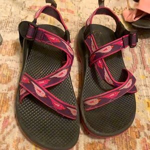 Kids size 4 Chaco but can fit womens 6.